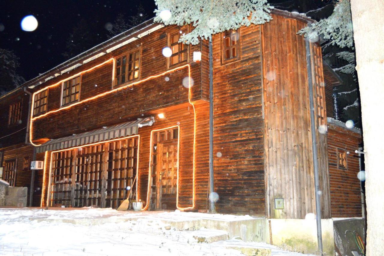 Persey Villa Borowez Exterior foto